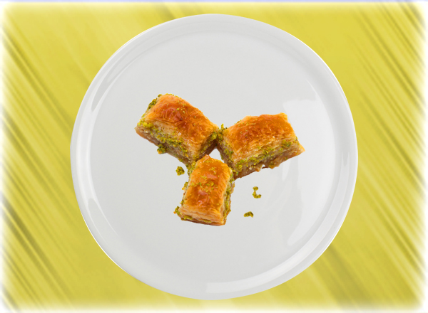 menus voici donc la carte des desserts, ici l'assiette avec trois Baklavas