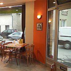 image du propriétaire à l'encienne adresse du Divan Restaurant