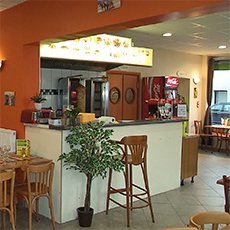 image de clients de la nouvelle adresse du Divan Restaurant