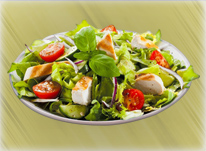 menus voici donc la carte des salades, ici l'assiette salades poulet