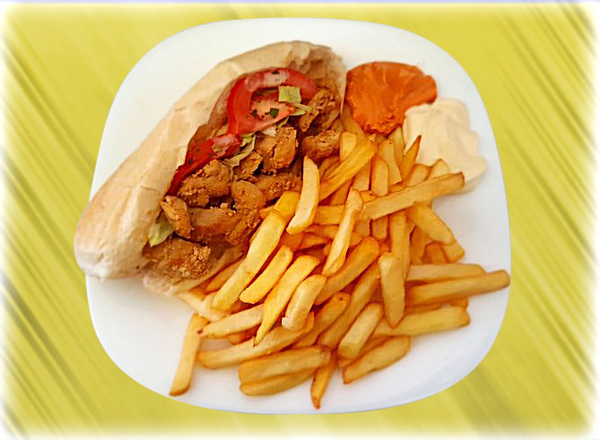 menus voici donc la carte des sandwichs, ici le sandwich brochette de poulet